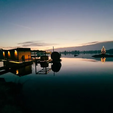 Costa Del Kryspi Całoroczne Na Wodzie Cholerzyn