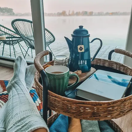 Costa Del Kryspi Całoroczne Na Wodzie