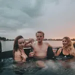 Costa Del Kryspi Caloroczne Na Wodzie *