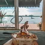 Costa Del Kryspi Caloroczne Na Wodzie * Cholerzyn
