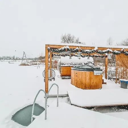 Costa Del Kryspi Caloroczne Na Wodzie 아파트