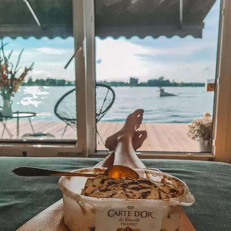 Costa Del Kryspi Caloroczne Na Wodzie * Cholerzyn