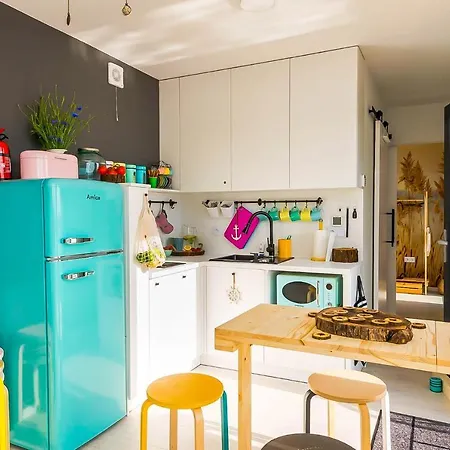 Apartment Costa Del Kryspi Caloroczne Na Wodzie *